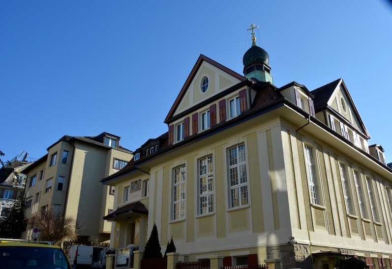 Патриарх Кирилл говорил в Цюрихе о мучениках и чествовал храмостроителей
