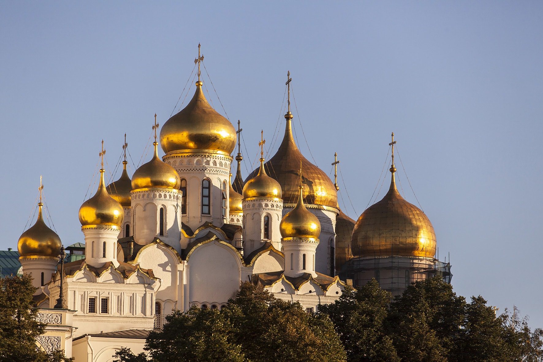 Золотые купола. Россия. (© Хольгер Фритцше)
