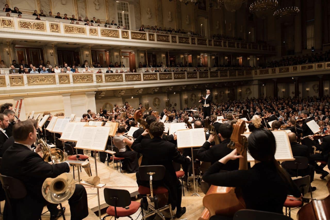 Филармонический камерный оркестр Берлина и его основателя Михаэля Цукерника знают и любят в Европе.