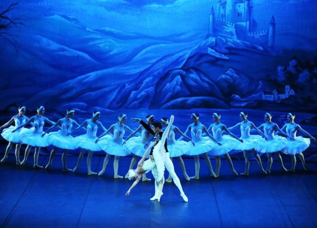 «Лебединое озеро» — Санкт-Петербургский классический балет Андрея Баталова