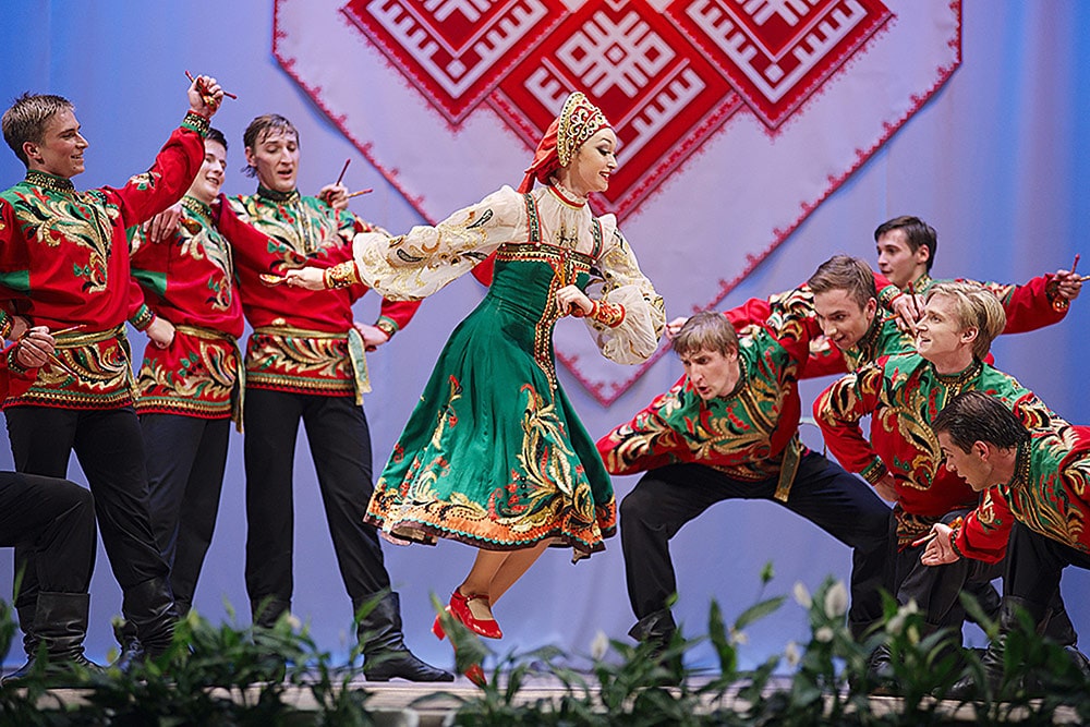 Московский театр танца «Гжель». Танцы народов мира в Женеве и Цюрихе