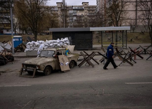 Швейцария ввела для украинцев статус военных беженцев