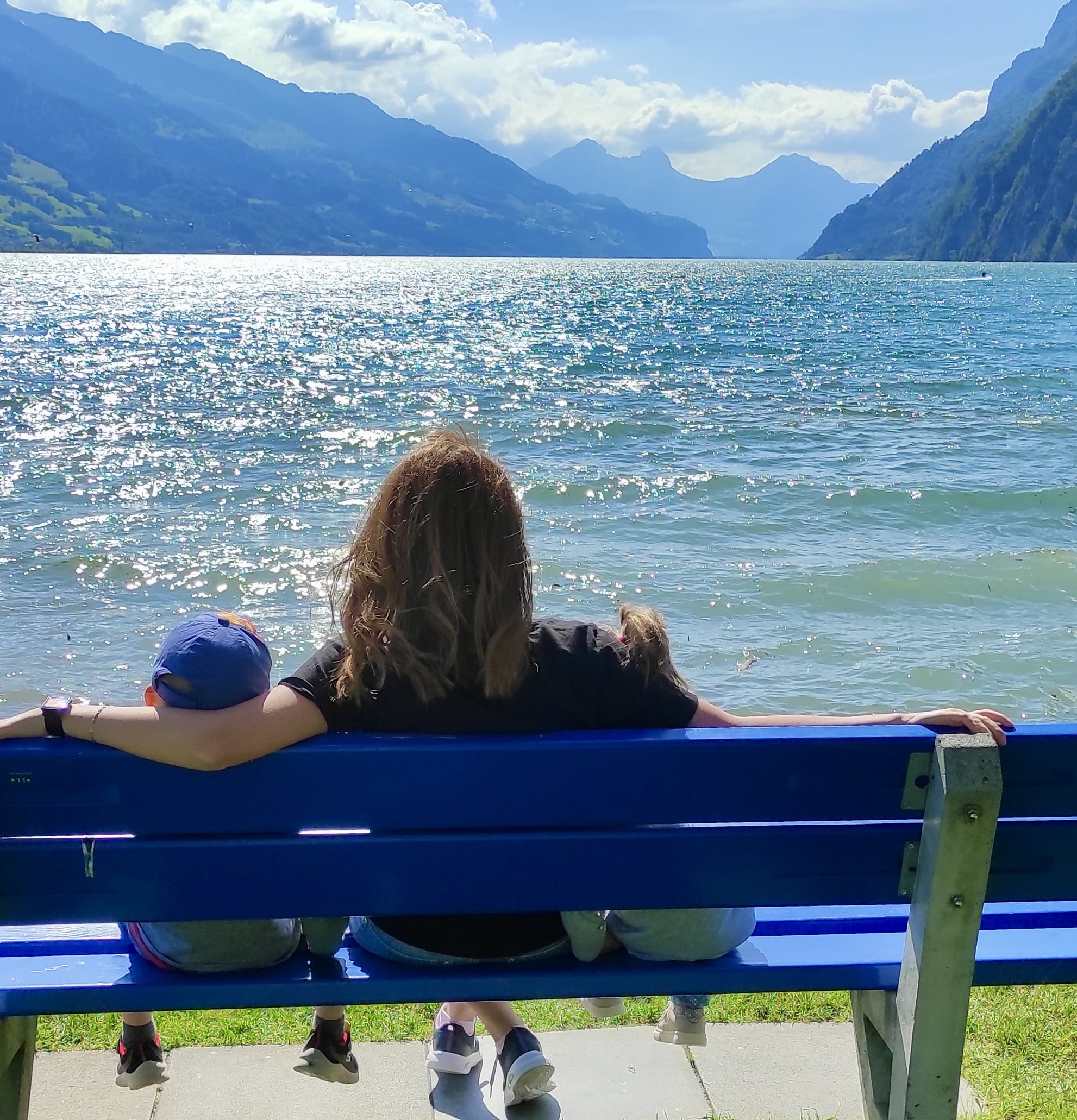 Счастливая Швейцария живет под мирным небом более двухсот лет. (Из архива украинской семьи)