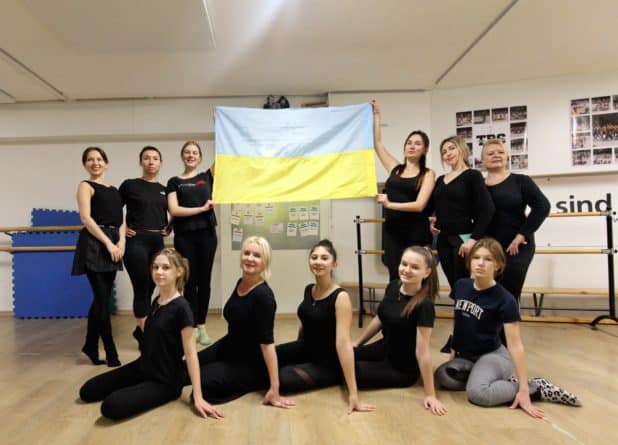 Танцевальные па для голубок из Украины в Цюрихе