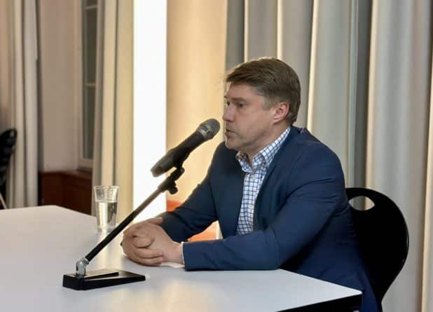 Владимир Ашурков рассказал в Цюрихе про политику как путь