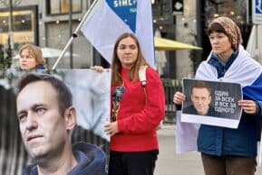 Алексей Навальный был символом свободы. Теперь он мертв.
