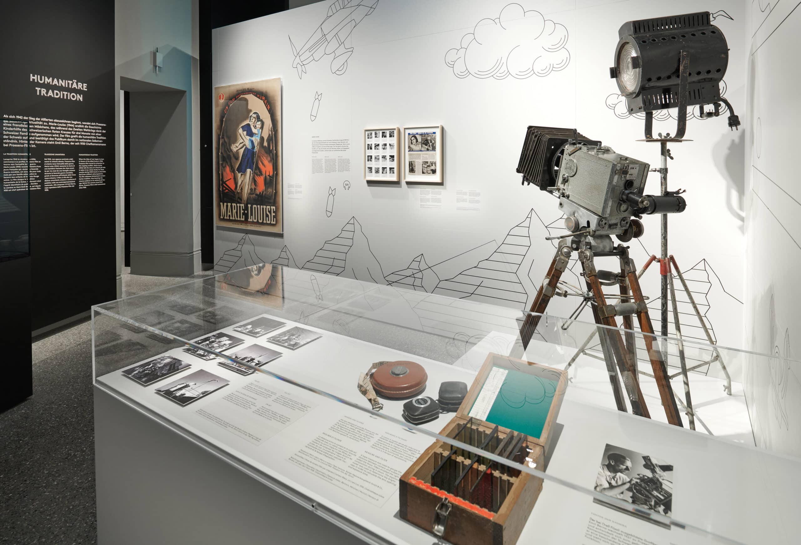 Вид на выставку «Крупный план. Создавая историю швейцарского кино». (© Swiss National Museum)
